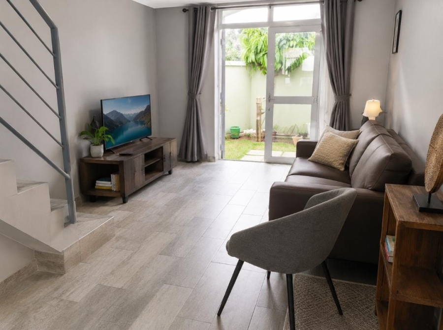 To Let 2 Bedroom Property for Rent in Observatory Western Cape